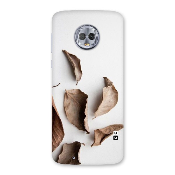 Brown Dusty Leaves Back Case for Moto G6