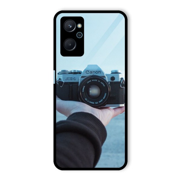 Camera in Hand Glass Back Case for Realme 9i