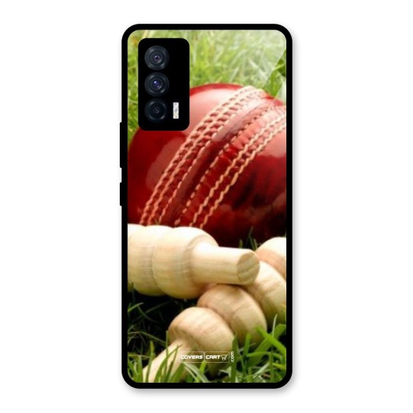 Cricket Ball and Stumps Glass Back Case for Vivo iQOO 7 5G