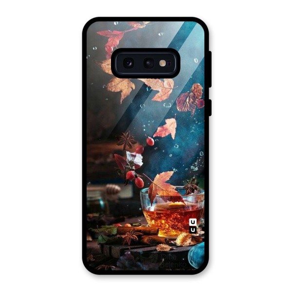 Falling Leaves Tea Glass Back Case for Galaxy S10e