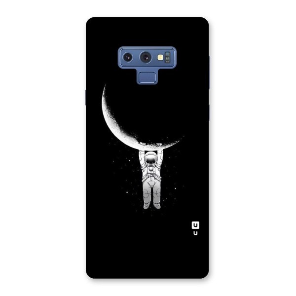 Hanging Astronaut Back Case for Galaxy Note 9