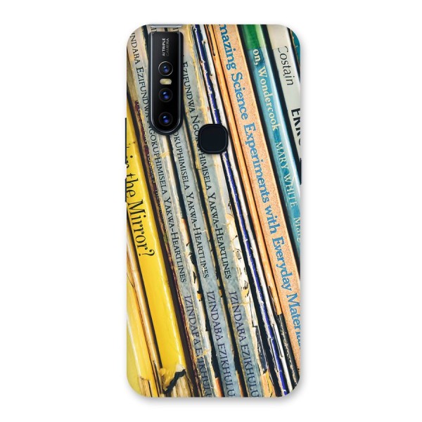 In Love with Books Back Case for Vivo V15