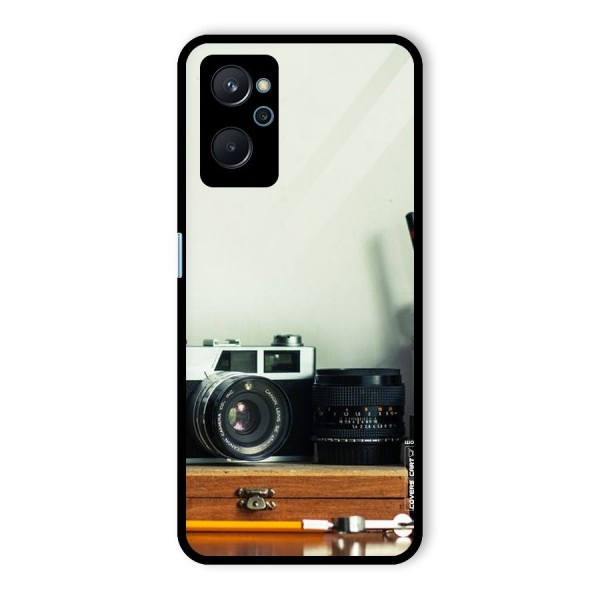 Photographer Desk Glass Back Case for Realme 9i