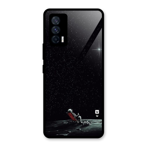 Resting Spaceman Face Glass Back Case for Vivo iQOO 7 5G