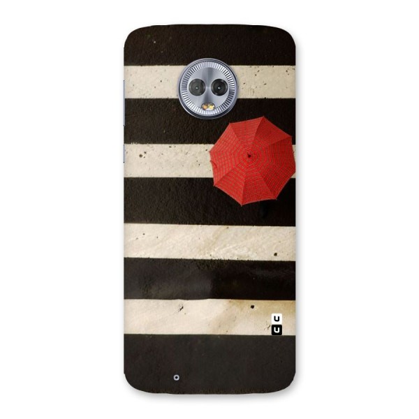 Single Red Umbrella Stripes Back Case for Moto G6