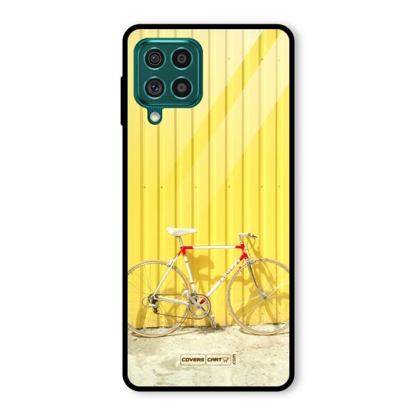 Yellow Cycle Classic Glass Back Case for Galaxy F62