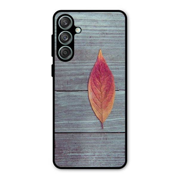 Classic Wood Leaf Metal Back Case for Galaxy M55 5G