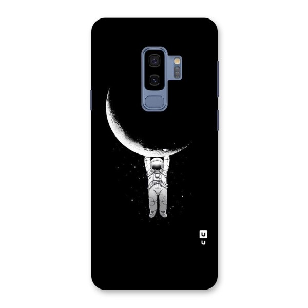 Hanging Astronaut Back Case for Galaxy S9 Plus