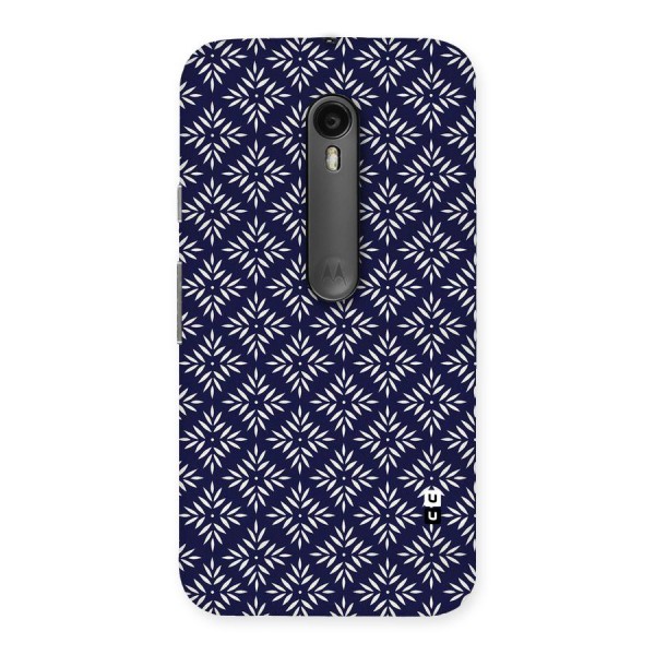 White Petals Pattern Back Case for Moto G3