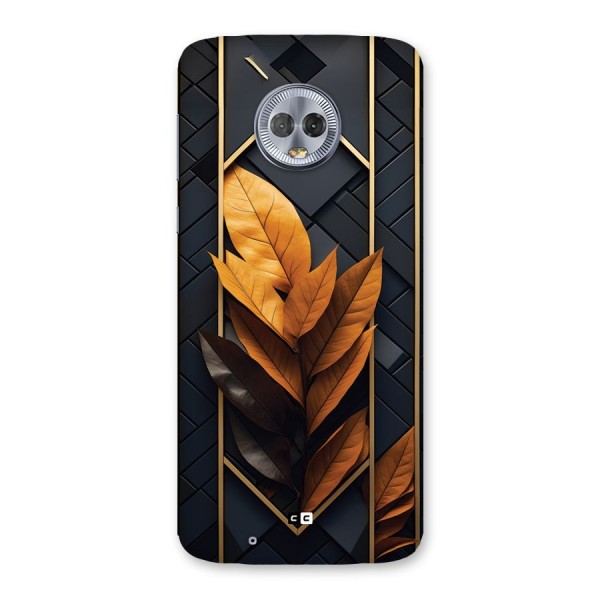 Golden Leaf Pattern Back Case for Moto G6