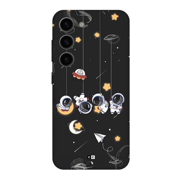 Hanging Astronauts Back Case for Galaxy S23