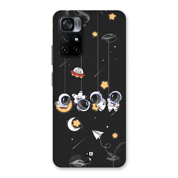 Hanging Astronauts Back Case for Poco M4 Pro 5G