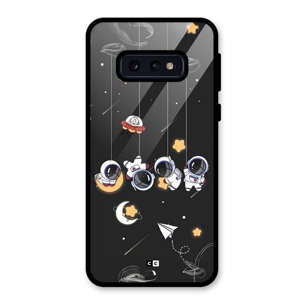 Hanging Astronauts Glass Back Case for Galaxy S10e