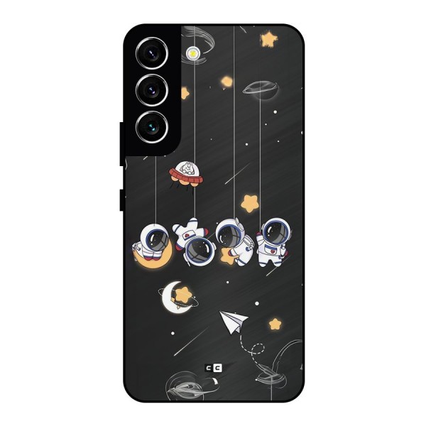 Hanging Astronauts Metal Back Case for Galaxy S22 5G