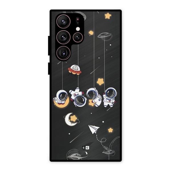 Hanging Astronauts Metal Back Case for Galaxy S22 Ultra 5G