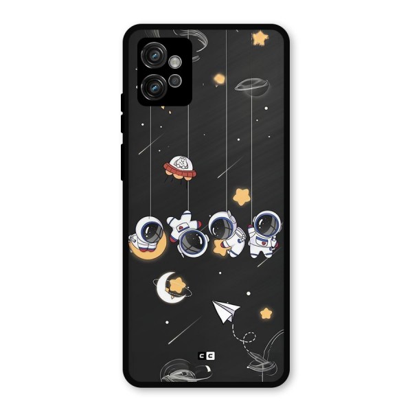 Hanging Astronauts Metal Back Case for Moto G32