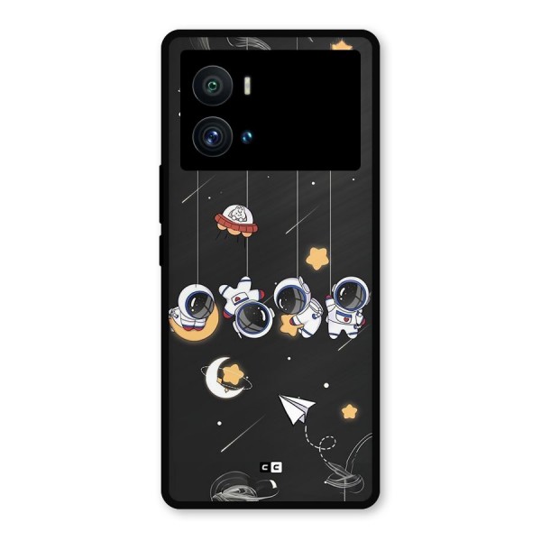 Hanging Astronauts Metal Back Case for iQOO 9 Pro