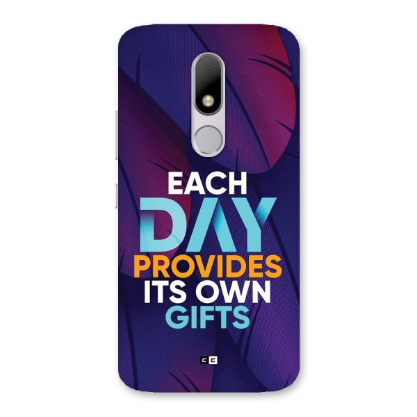 Its Own Gifts Back Case for Moto M