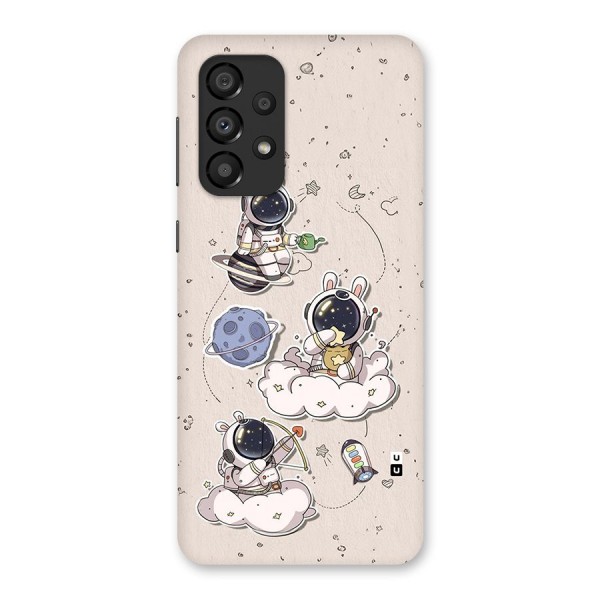 Lovely Astronaut Playing Back Case for Galaxy A33 5G