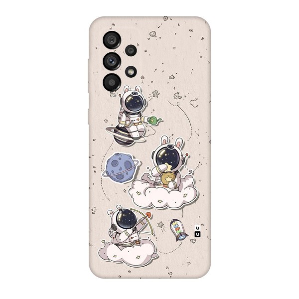 Lovely Astronaut Playing Back Case for Galaxy A73 5G
