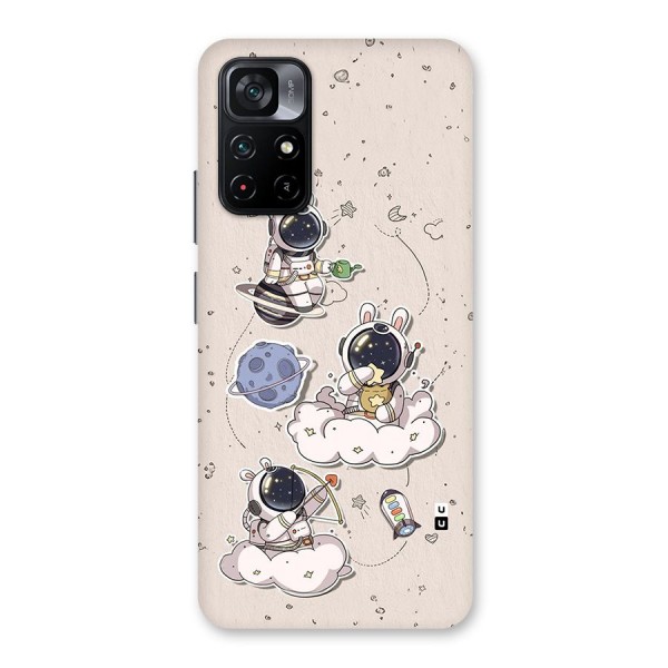 Lovely Astronaut Playing Back Case for Poco M4 Pro 5G