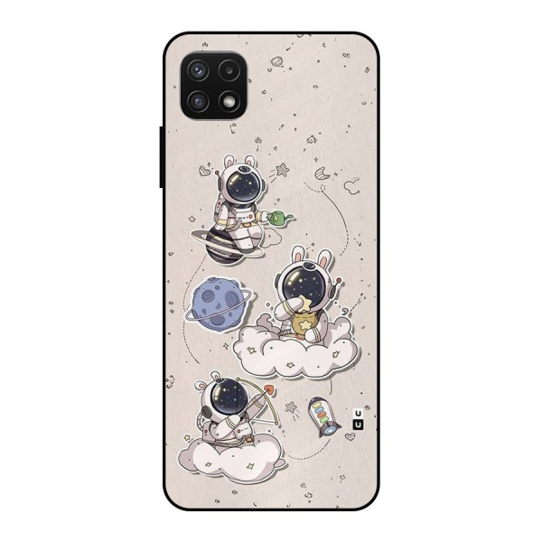Lovely Astronaut Playing Metal Back Case for Galaxy A22 5G