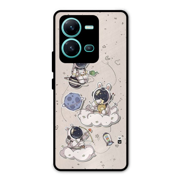 Lovely Astronaut Playing Metal Back Case for Vivo V25