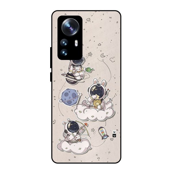 Lovely Astronaut Playing Metal Back Case for Xiaomi 12 Pro