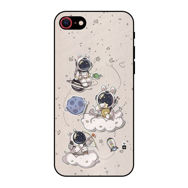 Lovely Astronaut Playing Metal Back Case for iPhone SE 2020