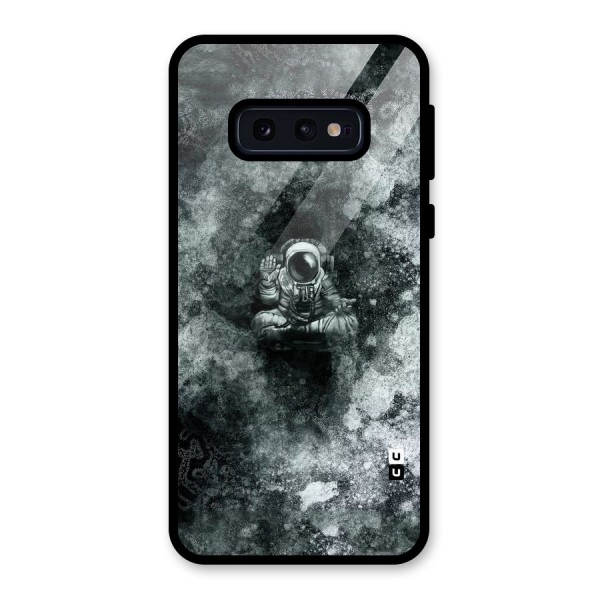 Meditating Spaceman Glass Back Case for Galaxy S10e