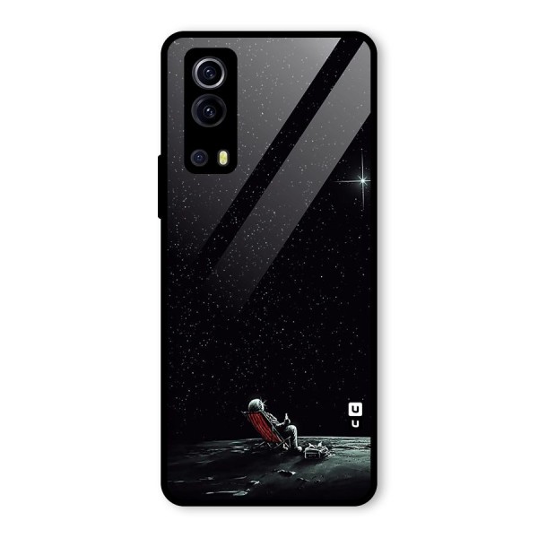 Resting Spaceman Face Glass Back Case for Vivo iQOO Z3