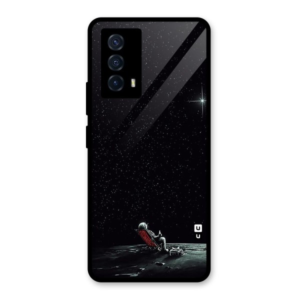 Resting Spaceman Face Glass Back Case for Vivo iQOO Z5